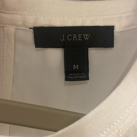 J Crew sleeveless top, back zipper, jaquard pattern on front - Picture 3 of 4